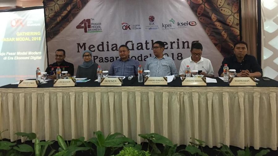 Adapun jumlah investor ritel yang tercermin dari jumlah single investor identification (SID) mengalami pertumbuhan 37% sejak akhir tahun lalu.