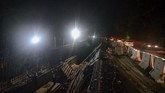 Dinding penahan yang diproyeksikan untuk mengantisipasi longsor saat musim hujan tersebut ditargetkan akan rampung pada bulan Desember mendatang. (ANTARA FOTO/Raisan Al Farisi)