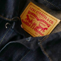 Seberapa Sering Harus Cuci Celana Jeans? Ini Kata Bos Levi's