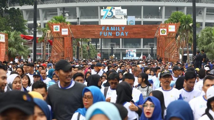Peringati Hari Listrik Nasional ke-73 tahun, 25 ribu orang pegawai PLN padati JCC dan Gelora Bung Karno, Senayan