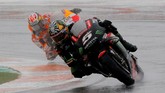 Pebalap Yamaha Tech 3 Johann Zarco cukup tertolong dengan sejumlah pebalap yang terjatuh di MotoGP Valencia. Memulai balapan di urutan ke-11 Zarco finis di posisi ketujuh. (REUTERS/Heino Kalis)