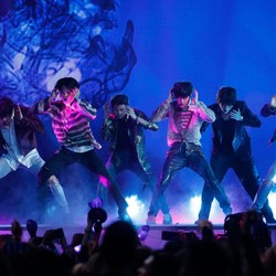 Bidik Dana Rp12 T, IPO Agensi BTS Jadi yang Terbesar di Korea