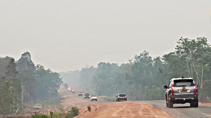 Pembangunan jalan perbatasan bertujuan untuk mendukung pengembangan pusat pertumbuhan di kawasan perbatasan