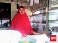 Curhat Ibu-ibu Warung dan Polemik Harga Jokowi-Sandiaga