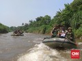 Susuri Ciliwung, Pangdam Minta Warga Tak Buang Sampah ke Kali