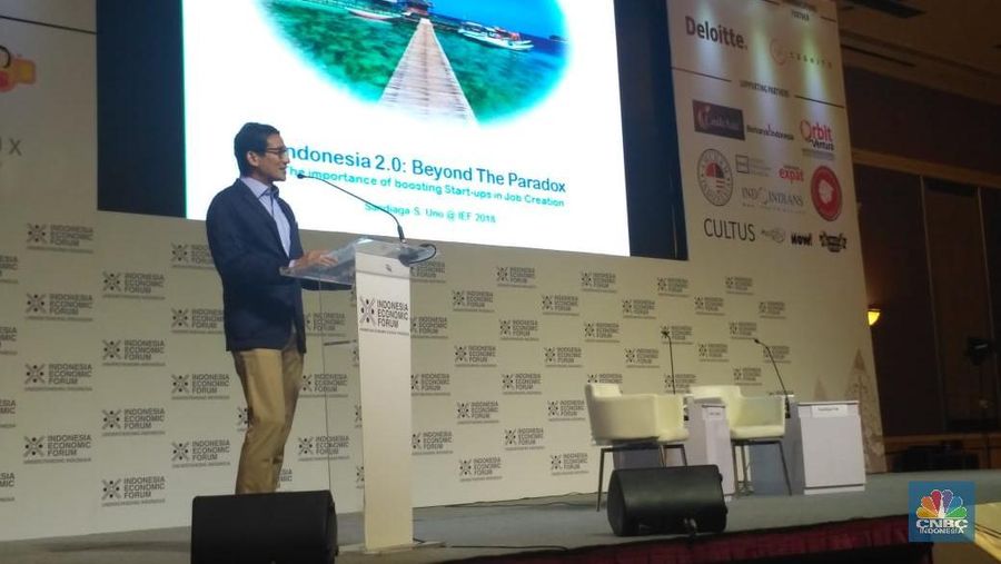 Mantan Wakil Gubernur DKI Jakarta yang juga politisi Gerindra Sandiaga Salahuddin Uno menyarankan pemerintah untuk menyiapkan anggaran sebesar Rp 200 triliun.