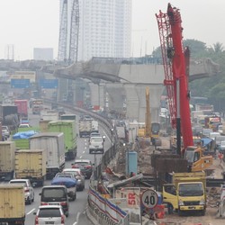Padat, Contraflow Tol Jakarta-Cikampek Diberlakukan di Km 34