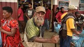 Tingkat pengangguran di Papua Nugini cukup tinggi dan berdampak langsung terhadap kehidupan sosial mereka. (Photo by PETER PARKS / AFP)