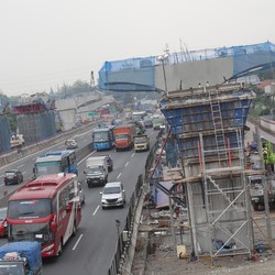 Banyak Kecelakaan, Prabowo-Sandi Kritik Proyek Infrastruktur