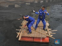 Banyak Lubang, Kain Waring Seharga 580 Juta ini Dibongkar