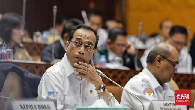 Menhub Persilakan KPPU Selidiki Dugaan Kartel Tiket Pesawat