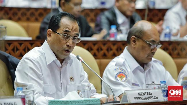 Menhub Beri Waktu Maskapai Satu Bulan Turunkan Harga Tiket