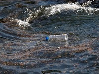 Apa Alasan Kemenperin Ngotot Tak Mau Terapkan Cukai Plastik?
