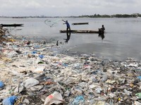 Sedih! Lautan Nan Indah Kini Tertutup Sampah Plastik
