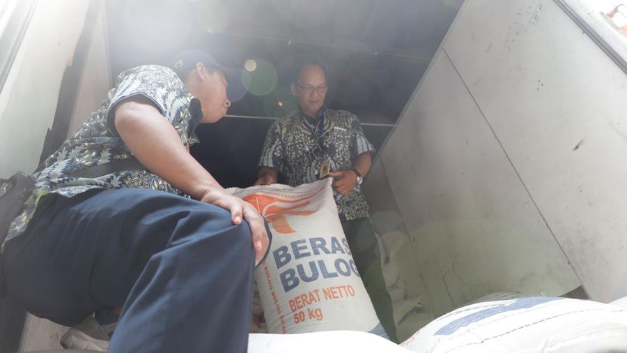 Perum Bulog melaporkan telah melakukan pengadaan sebanyak 3,2 juta ton setara beras.
