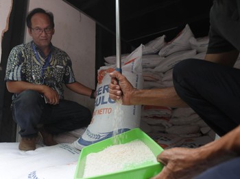 Janji Swasembada & 'Kutukan' Impor Pangan Buat Jokowi-Prabowo
