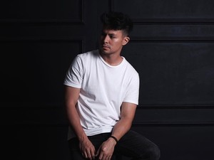 Fero Walandouw Ikhlas Lewati Pergantian Tahun Tanpa Pasangan