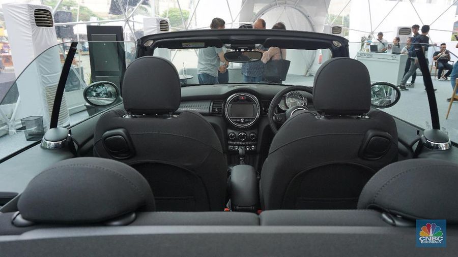 BMW dan MINI Coper kembali mengeluarkan mobil dengan seri baru dan kali ini lebih menyasar milenial.