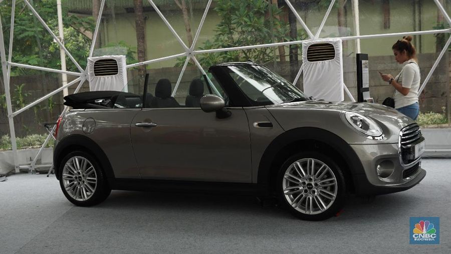 BMW dan MINI Coper kembali mengeluarkan mobil dengan seri baru dan kali ini lebih menyasar milenial.