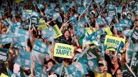 FOTO: Ingar Bingar Referendum Taiwan Soal China hingga LGBT
