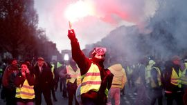 Senang dengan Pidato Macron, Rompi Kuning Tetap Ingin Demo
