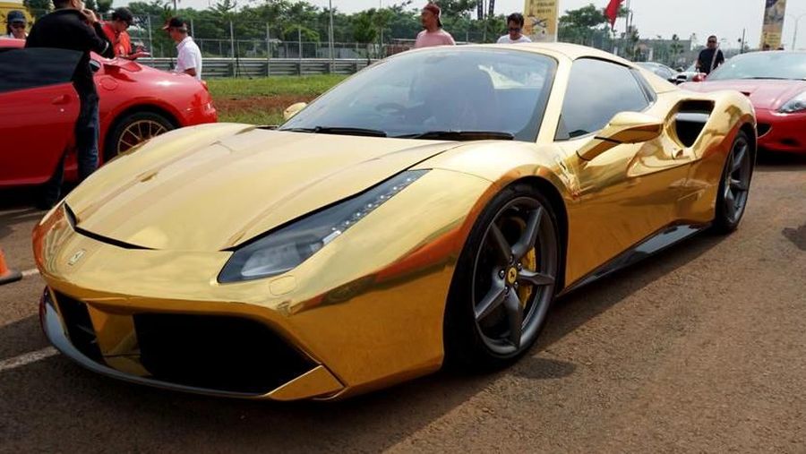 Di Italia, Ferrari dilego hanya Rp 2 miliar.