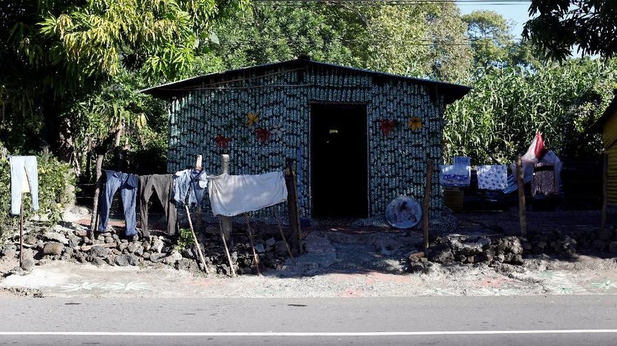 Enchanted House menjadi salah satu rumah yang paling unik dan kreatif di Amerika Tengah.