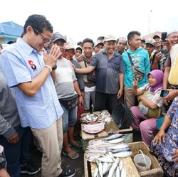 Di Depan Sandi Uno, Nelayan Curhat Paceklik dan Harga Anjlok