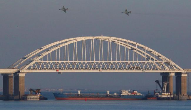 Ukraina Ledakkan Jembatan untuk Usir Tentara Rusia