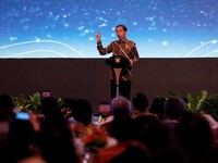 Wahai Kalian yang Doyan Impor Migas, Siap-siap Digigit Jokowi
