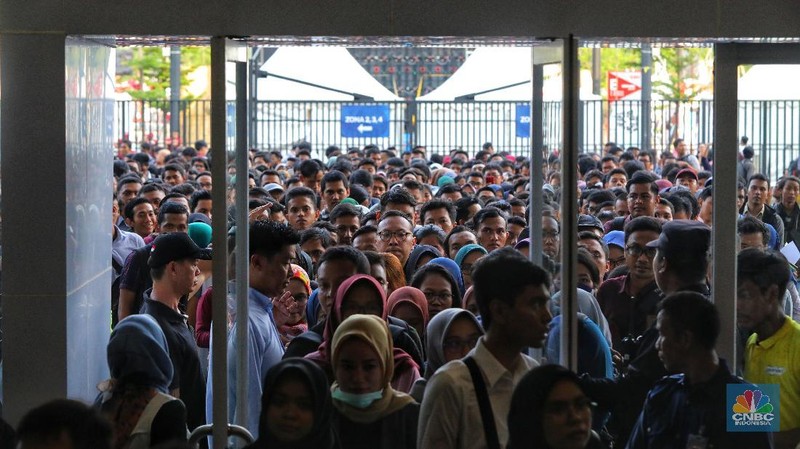 Kegiatan ini merupakan program untuk menekan angka pengangguran khususnya untuk lulusan atau angkatan kerja baru.
