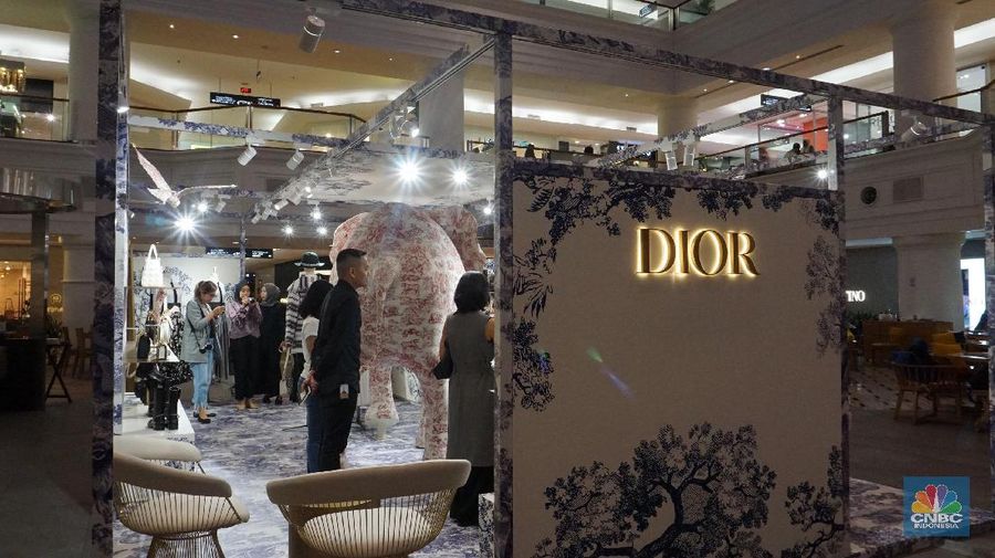 Dior Cruise 2019 hadir di Jakarta, tawarkan koleksi tas dan busana seharga ratusan juta 