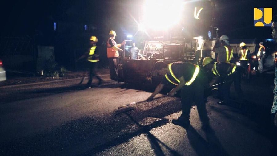 Pemerintah terus berupaya meningkatkan harga komoditas karet yang saat ini sedang mengalami penurunan.