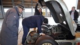 Herve Poulain, co-founder balai lelang Artcurial yang menyediakan mobil-mobil antik di pameran Retromobile pada 8-10 Februari 2019. Semua mobil antik yang dipamerkan bisa dibeli pengunjung. (REUTERS/Charles Platiau).
