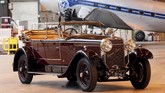 Selain Alfa Romeo ada juga Hispano-Suiza H6B Cabriolet Sport Double-Phaeton by Million-Guiet buatan 1926. (REUTERS/Charles Platiau).