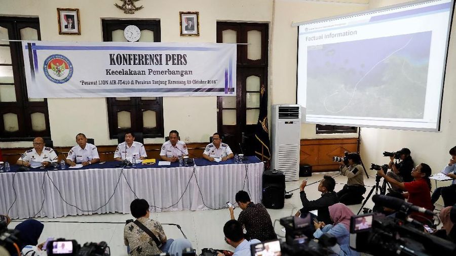 KNKT menyampaikan klarifikasi ihwal pemberitaan seputar laporan awal kecelakaan Lion Air PK-LQP, Rabu (28/11/2018).