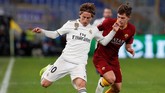 AS Roma dan Real Madrid membutuhkan poin pada matchday kelima untuk memastikan tiket ke babak 16 besar Liga Champions. (REUTERS/Alessandro Bianchi)