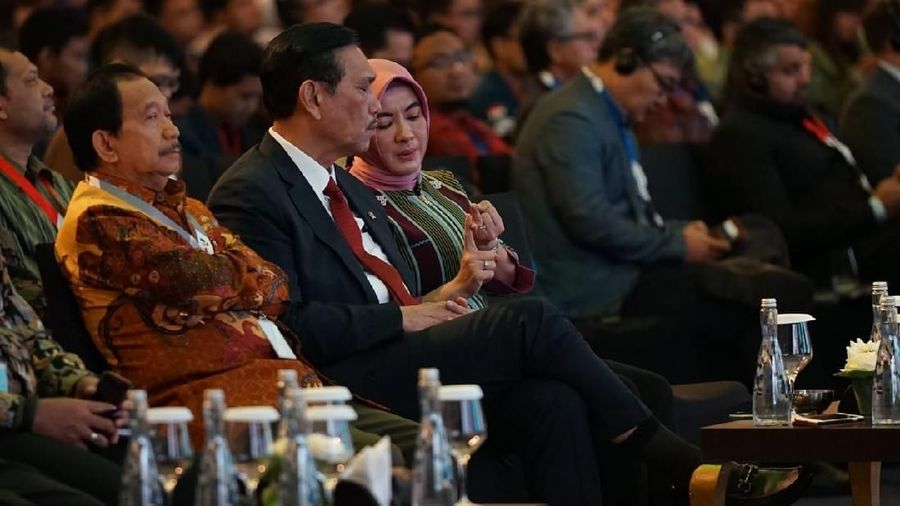 Luhut dan Dirut Pertamina Nicke; Pertamina Energy Forum 2018, di Jakarta, Kamis (29/11/2018).