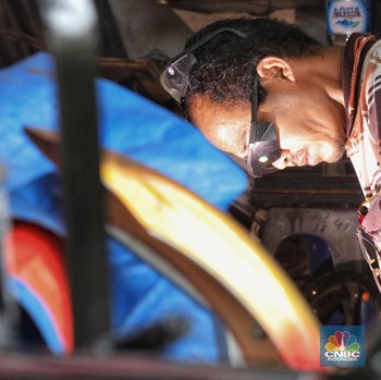 Pria Ini Modifikasi Motor Bagi Difabel