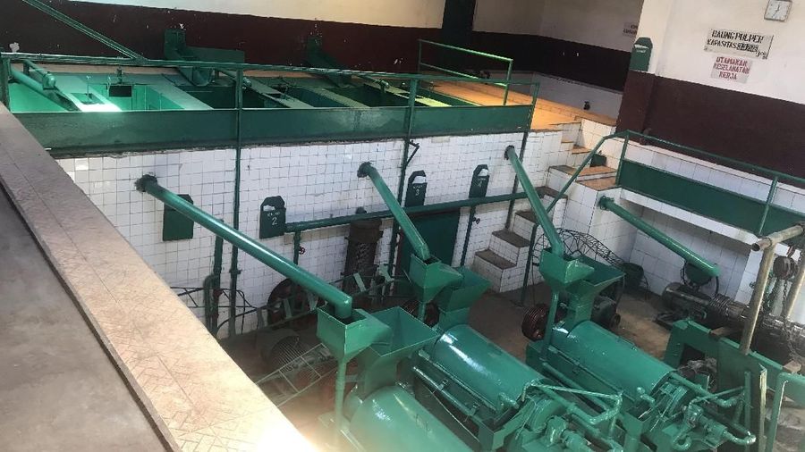 Kampoeng Kopi Banaran yang masih bertahan diantara pabrik-pabrik kopi modern yang semakin menjamur di Indonesia.