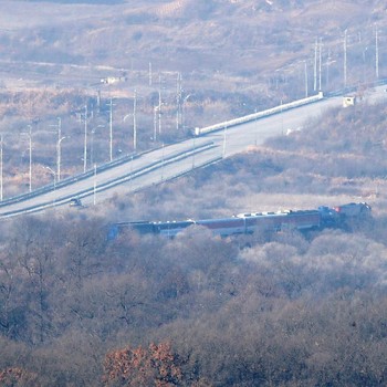 Ditutup 68 Tahun, Jalur Kereta Antar-Korea Kembali Tersambung