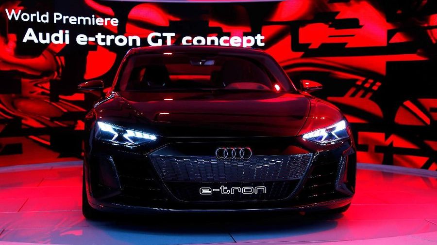 Mobil ini diperkirakan sama harganya dengan Tesla Model S, yang mulai dijual seharga US$ 78.000 atau sekitar Rp 1,1 miliar.