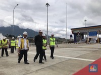Buka Tol Bocimi, Jokowi Heran Proyek Bisa Mangkrak 21 Tahun