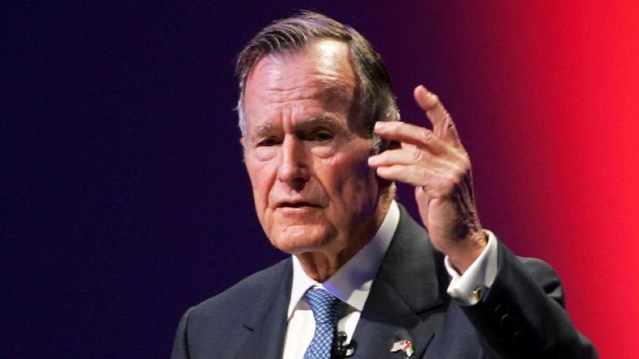 Mantan Presiden Amerika Serikat (AS) George HW Bush meninggal dunia hari Jumat (30/11/2018) malam di usia 94 tahun.