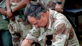 Presiden Bush juga pernah mengerahkan pasukan ke Panama demi menggulingkan rezim Manuel Noriega, yang dianggap korupsi dan mengancam warga AS di negara Amerika Tengah. (REUTERS/Rick Wilking)