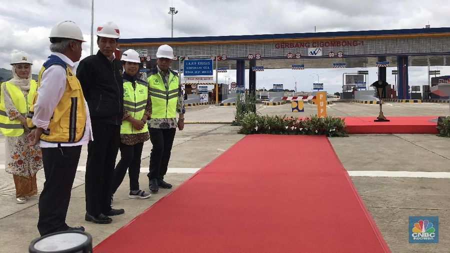 Jokowi berjanji kembali melanjutkan pembangunan infrastruktur transportasi di wilayah Sukabumi