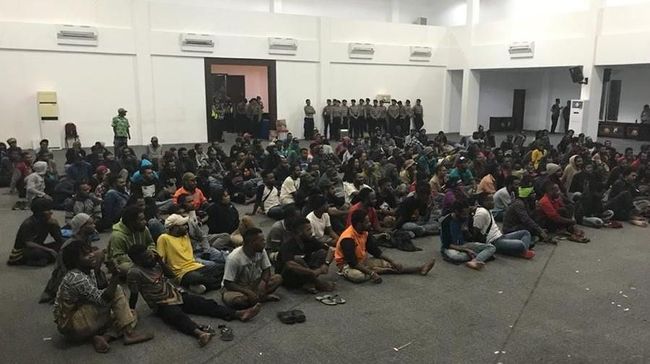 Ratusan Mahasiswa Papua Diamankan Polrestabes Surabaya
