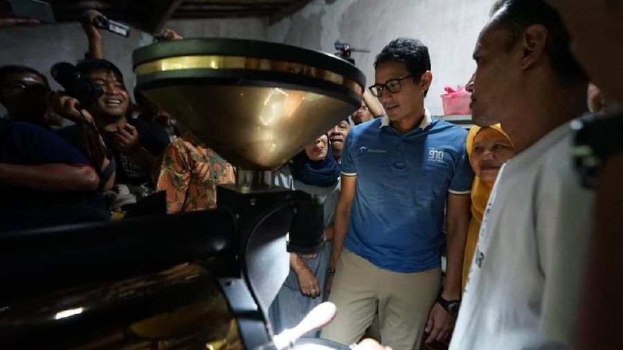 Harga jual kopi semakin pahit karena pemerintah gagal basmi tengkulak.