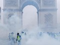 FOTO: Rompi Kuning Kembali Ricuh Protes Kenaikan BBM di Paris