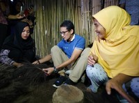 Sapu Ijuk Laris Manis Sampai Amerika, Satunya Laku Rp390 Ribu!